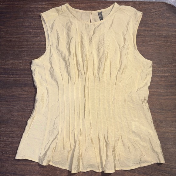 Anthropologie Tops - Anthropologie The Della Pleated Waist Shell Top in Beige Size Medium Sleeveless